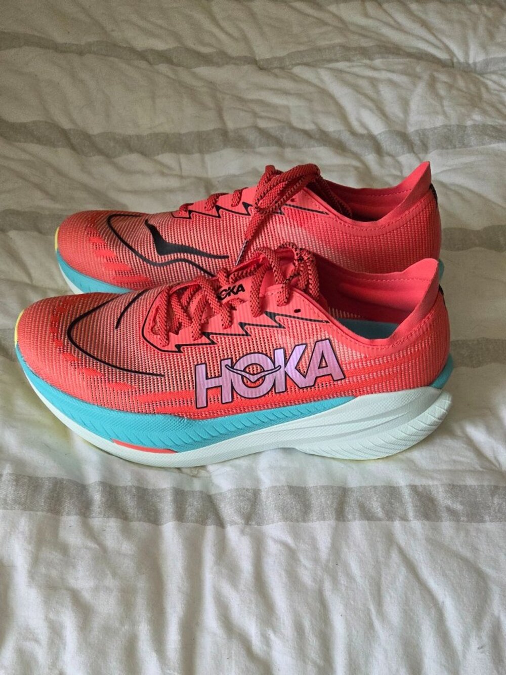 Hoka Mach 2 speed shoe